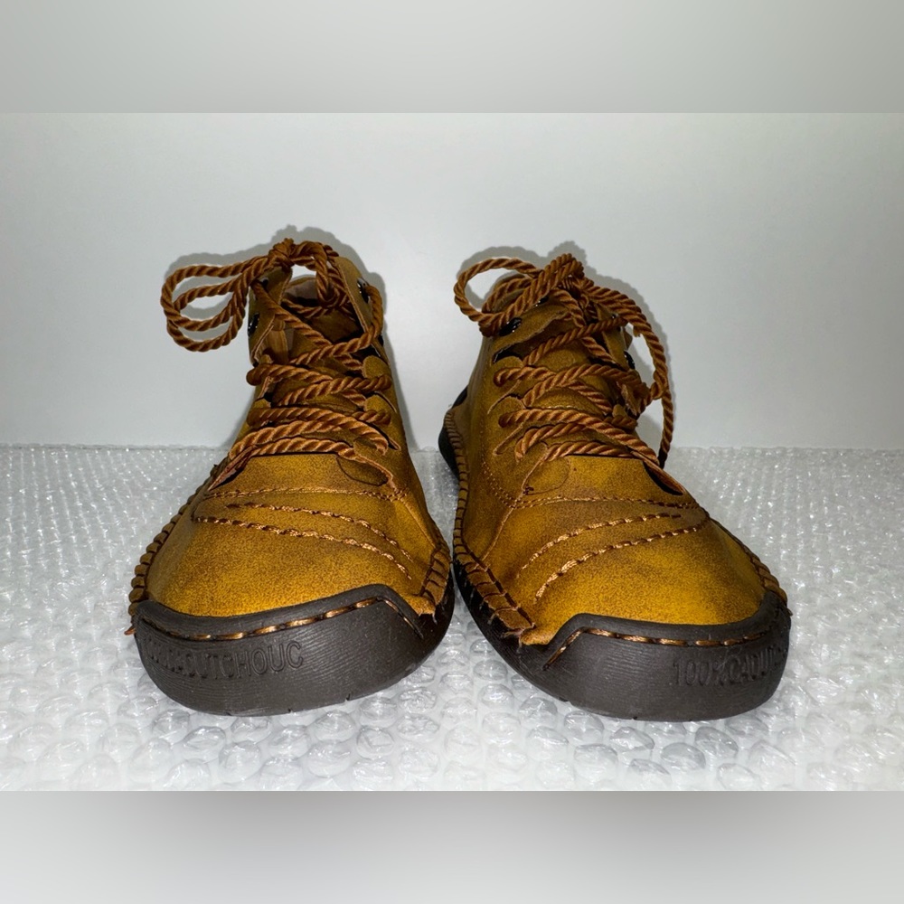 Cushion Fashion Shoes Euro 42 US 8.5/9 Caoutcholic 100%